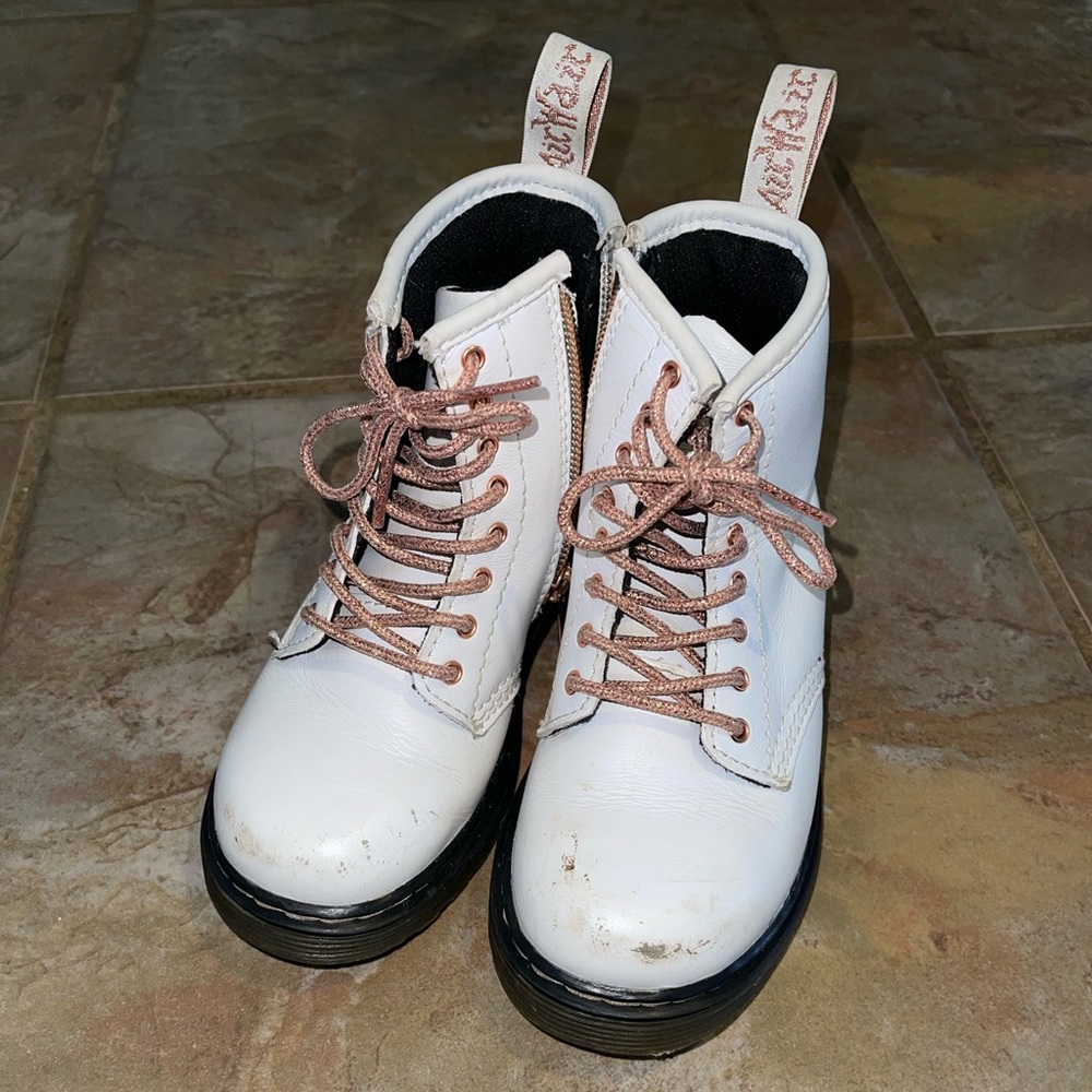 Girls Dr. Martens